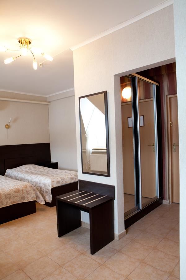 Отель Отельный комплекс Верховина Киев